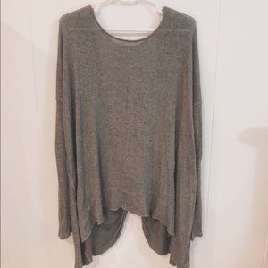 URBAN OUTFITTERS Deep Back Blouse